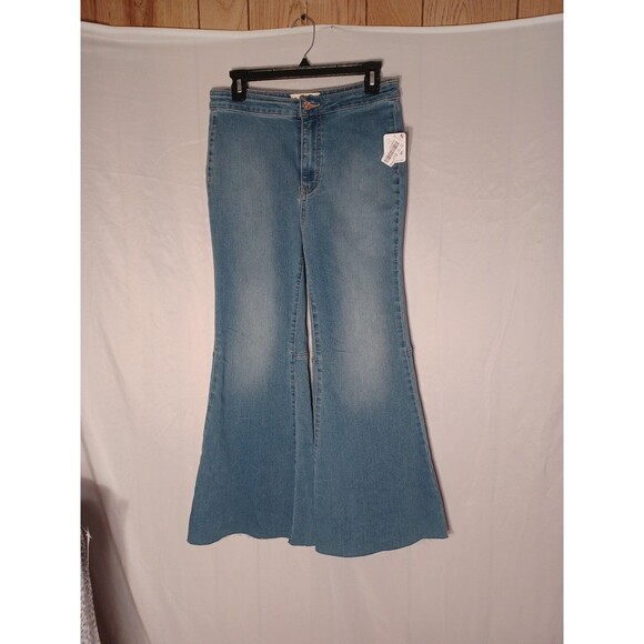 Free People Denim - FREE PEOPLE Flare Jeans SIZE‎ 28